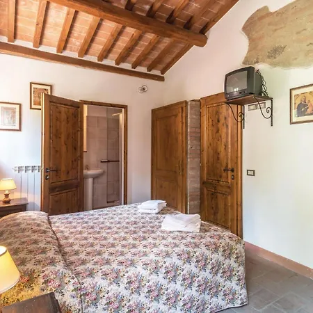 Cozy In Castiglione D,lago Pg With Wifi Apartamento